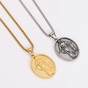 Oval vintage portrait pendant necklaces in gold and silver stainless steel box chain