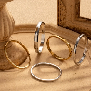 Minimalist oval stainless steel bracelets in gold and silver polished finish