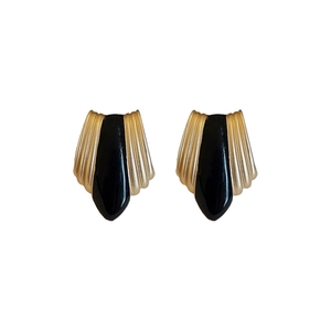 Vintage gold and black enamel drop earrings with retro waterdrop design in minimalist style