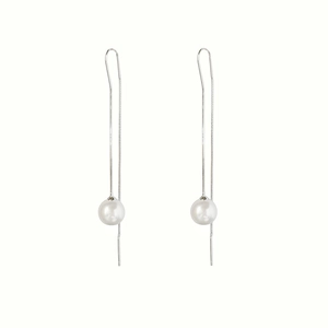 Orecchini pendenti in argento S925 con lunghe nappe eleganti e perle bianche tonde