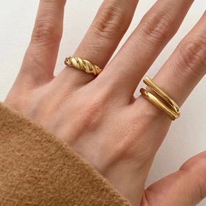 Minimalist twisted gold rings and double layered stackable rings for women stylish accessory