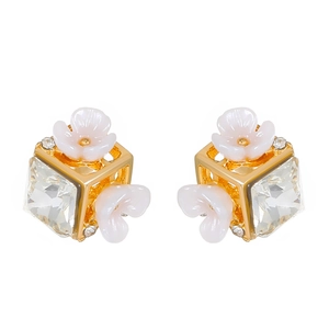Französische Luxus-Ohrstecker aus Gold mit Kristallquadrat und weißen Harzblumen
