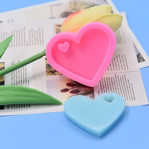 Heart Shaped Silicone Mold For DIY Resin Jewelry Keychain Fondant Cake Decoration Non-Stick Flexible Pink Baking Tool