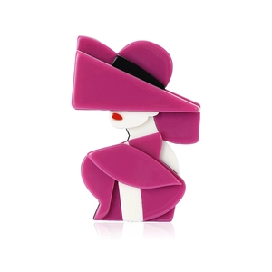 Chic magenta acrylic Marilyn brooch showing a woman in a wide-brimmed hat profile