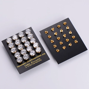 Boucles d'oreilles classiques en acier inoxydable 316L avec zircons ronds clairs