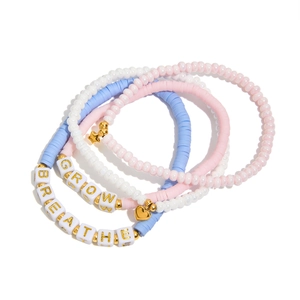 Ensemble de bracelets en perles bleues avec breloques cœur et étoile finition or 18K