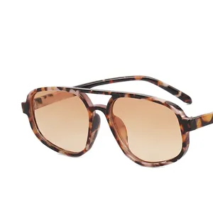 Retro oversized tortoiseshell aviator sunglasses with dual bridge and metal hinges
