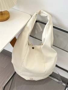Sac fourre-tout minimaliste en velours côtelé beige avec fermeture à bouton pression