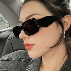 Women Retro Irregular Square Sunglasses UV400 Protection PC Frame Resin Lenses Metal Hinge Geometric Chunky Fashion Eyewear