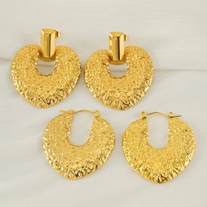 Boucles D'oreilles Cœur Géométrique Exagéré Texture Martelée Acier Inoxydable Plaqué Or 18K Mode Vintage Clous Créoles Pour Femmes