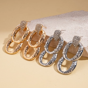 Retro geometric oval pleated hoop earrings with zircon stones in gold and silver finish
