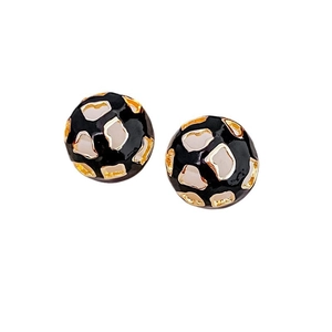 Vintage geometric hollow round stud earrings in black enamel and gold finish for women
