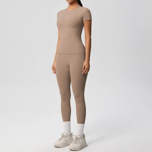 Close-up of the breathable high-elastic fabric on the mocha sports yoga two-piece set
