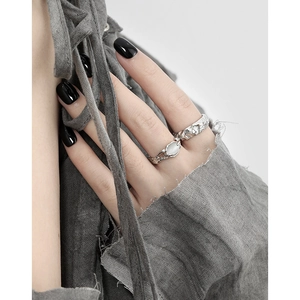 Minimalist textured S925 silver rings with white oval stone and crinkled finish