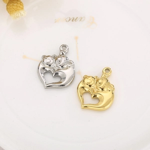 Stainless Steel Heart Charms Hugging Animals Design Hollow Pendant For DIY Jewelry Making Accessories Creative Cute