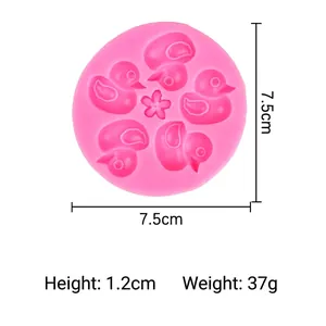 Pink silicone cake mold with 5 mini duck and flower shapes, 7.5cm diameter for baking