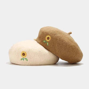 Chic sunflower embroidery wool beret set in beige and coffee brown for autumn style
