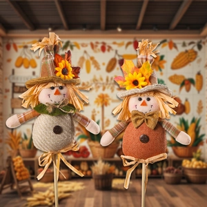 Paire d'épouvantails d'automne sur tiges en bois pour décoration de jardin de récolte