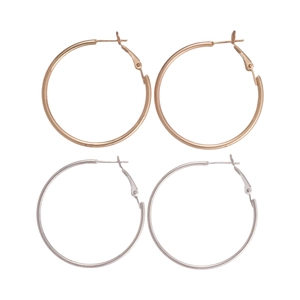 Minimalist geometric round hoop earrings set in rose gold and silver metallic finish