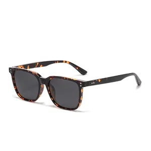 Square Sunglasses Polarized UV400 Protection PC Frame Anti Blue Light Retro Rivet Fashion Eyewear For Men Women