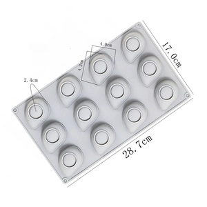 Detailed size specifications of 12-cavity silicone mold for jelly mousse cake baking