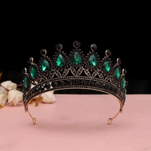 Corona barocca vintage nera di lusso con cristalli smeraldo per matrimonio o compleanno