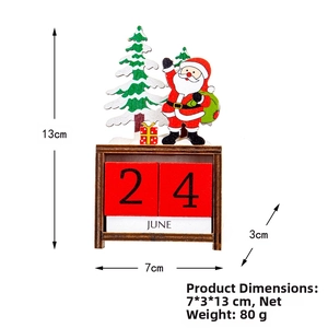 Detail van houten kerst adventskalender met de Kerstman en afmetingen van 7x3x13cm