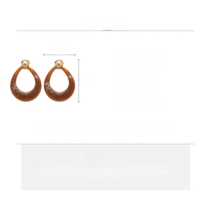 Detailed size and material specs for brown resin teardrop earrings measuring 6 by 4.5cm