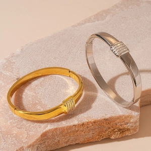 Minimalistische quadratische Edelstahl-Armbänder mit Diamanten in Gold und Silber