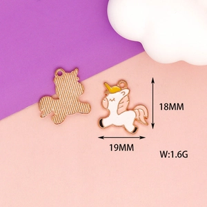 Detail of enamel unicorn charm for DIY jewelry with size 18mm by 19mm and weight 1.6g