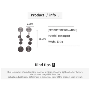 Detailed size chart for long metallic tassel earrings showing length and material specs