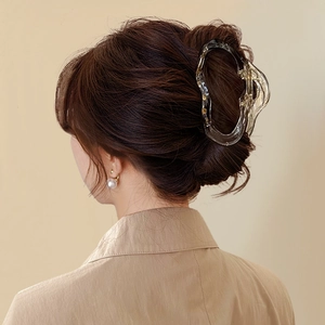Large transparent amber cloud hair claw clip for elegant Korean style hairstyles