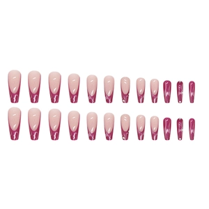 Unghie finte ballerina con sfumatura rosa e magenta, strass scintillanti e motivi a onde