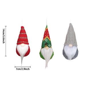 Set di tre gnomi natalizi da 14 cm con cappelli di maglia e barbe bianche