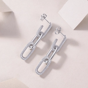 Fashionable S925 silver moissanite chain link drop earrings with sparkling cubic zirconia