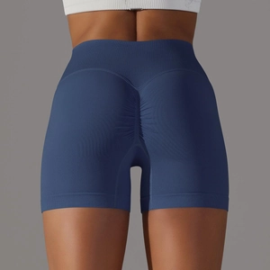 Dettaglio della cucitura arricciata sui glutei blu navy e texture a coste senza cuciture