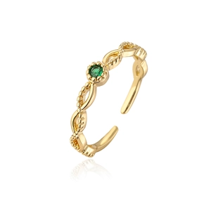 Detailed view of an 18K gold plated ring featuring a woven band and a round green zircon stone