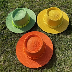 Boater Hat Straw Sun Protection Wide Brim Beach Travel Trendy Plastic Chain Decoration For Women Summer Fashion