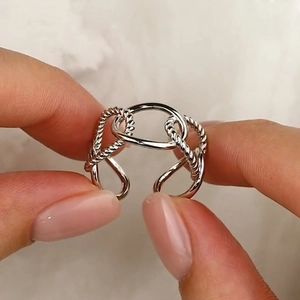 Minimalist S925 sterling silver interlocking geometric ring with adjustable open band