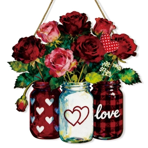 Panneau de porte de la Saint-Valentin en bois avec roses et vases à motifs cœurs