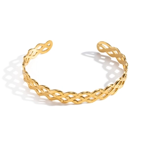 Modern 18K gold-plated stainless steel open bangle with hollow woven lattice pattern