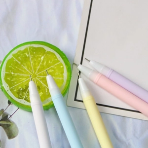 Morandi gel pen set with five macaron colored pens and fine needle tip design