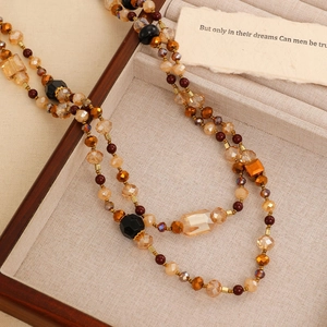 Retro multilayer beaded necklace with amber and brown crystals for autumn outfits