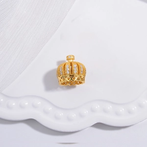 Goldene Kronen-Schmuckperle mit Zirkon-Steinen für DIY-Halsketten und Armbänder