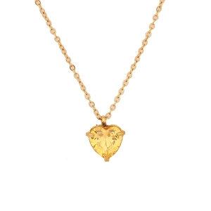 Detailansicht der goldenen Gliederkette mit einem leuchtend gelben Herz-Edelstein