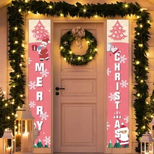 Bannières de porte roses Joyeux Noël avec texte festif sur une porte blanche et couronne