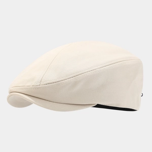 Retro beige minimalist ivy cap made of textured fabric, classic vintage flat hat for women