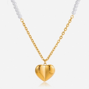 Elegant 18K Gold Plated Stainless Steel Heart Pendant Artificial Pearl Spliced Necklace For Women Sweet Jewelry Daily Party Accessories
