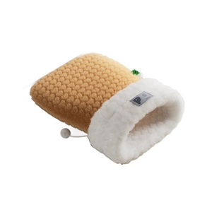 Plüschiger brauner Katzen-Schlafsack mit weißem Kunstfellfutter und kleinem Bommel