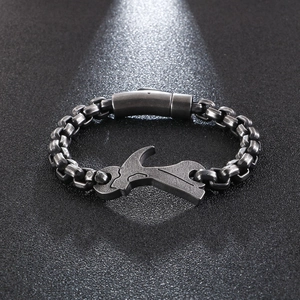 Macro view of stainless steel hammer pendant and industrial chain with cylindrical clasp